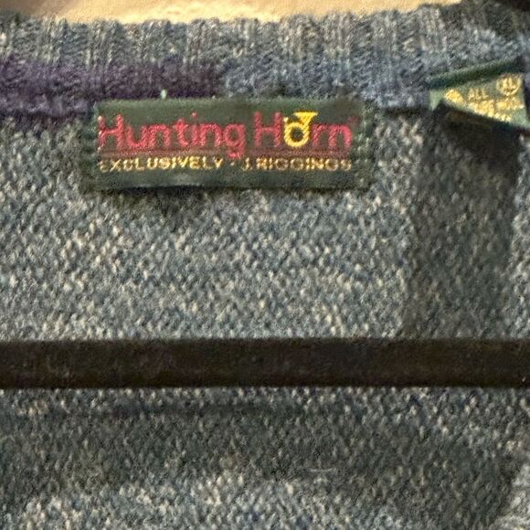 Hunting Horn Wool Sweater Vest in Blue and Purple - Picture 5 of 8